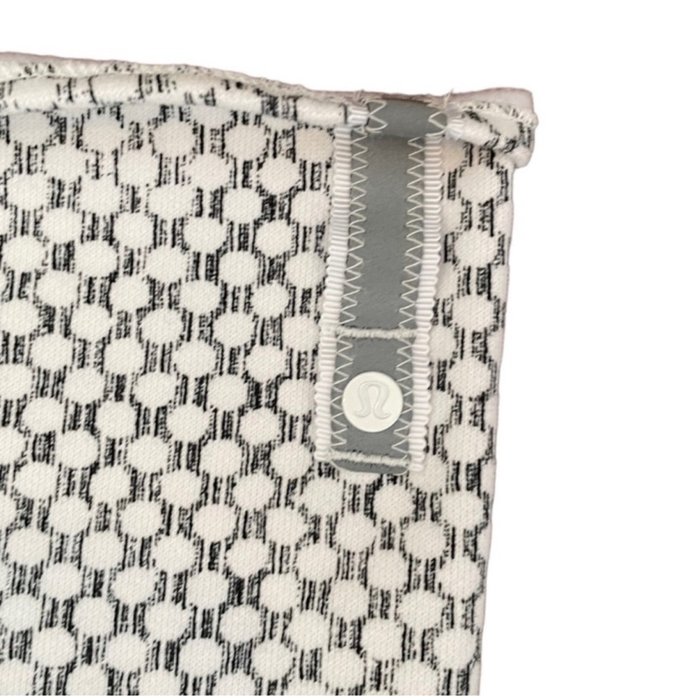 Lululemon Athletica Vinyasa white black infinity convertible yoga wrap scarf - Picture 7 of 8
